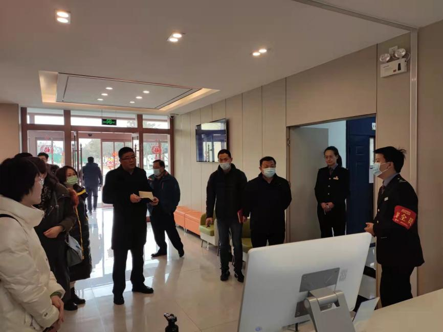 連心物業全力保障西安局公寓系統領導蒞臨濟西公寓參觀交流